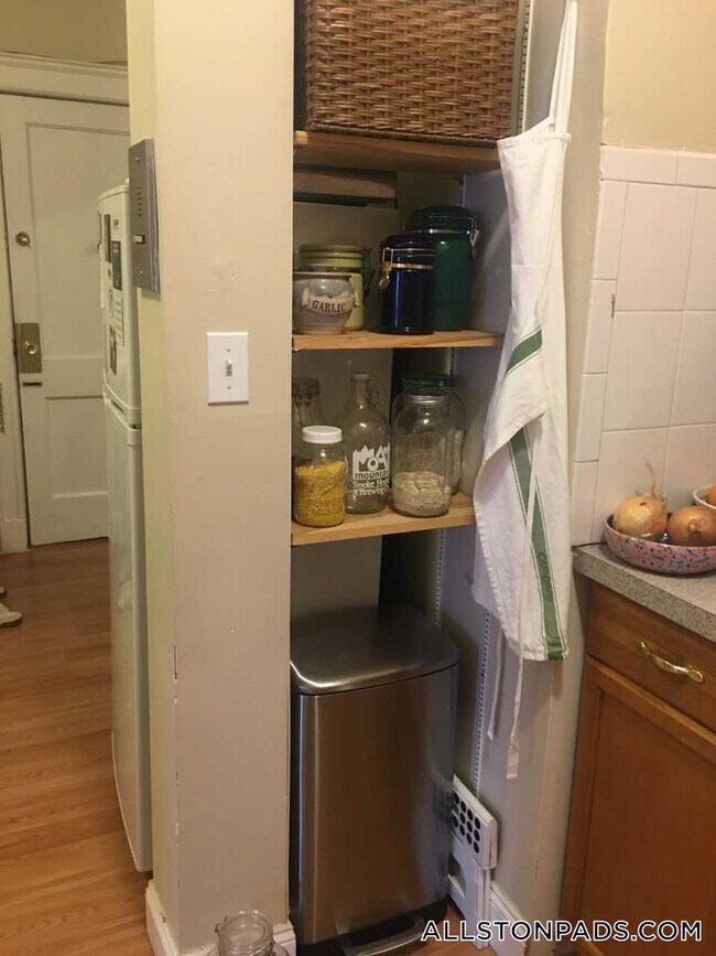 1193 Commonwealth Ave Unit 7