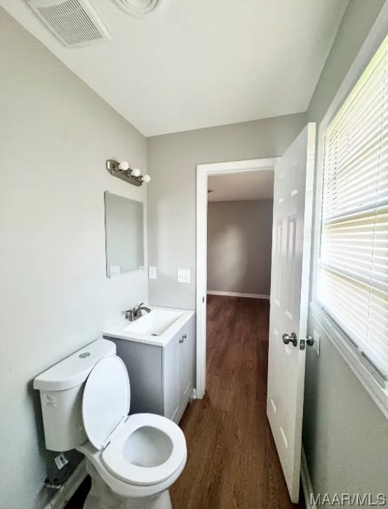 Photo - 1206 Woodbridge Dr