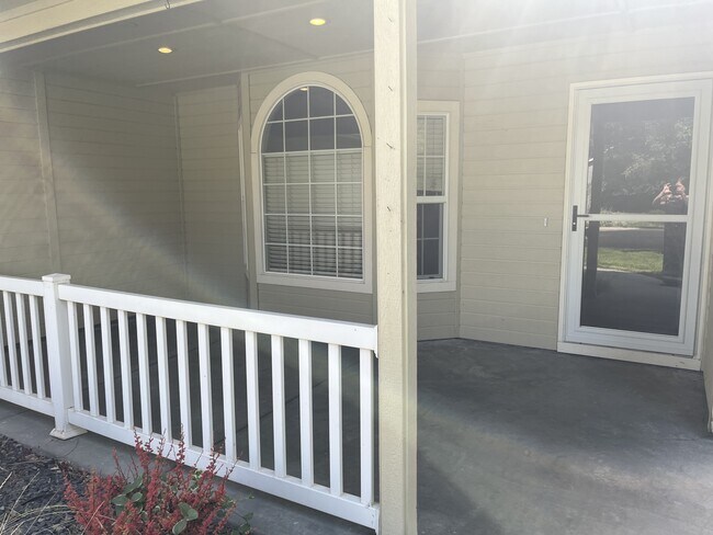 16935 N Denemere Loop