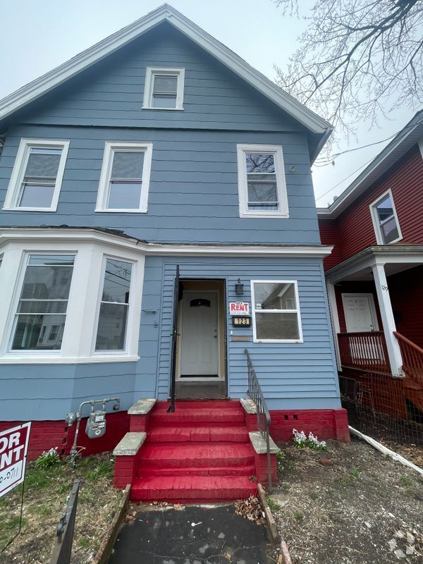 Building Photo - 123 Rennell St Rental