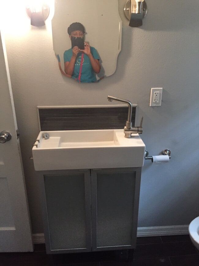 Photo - 308 N Hilltop Rd