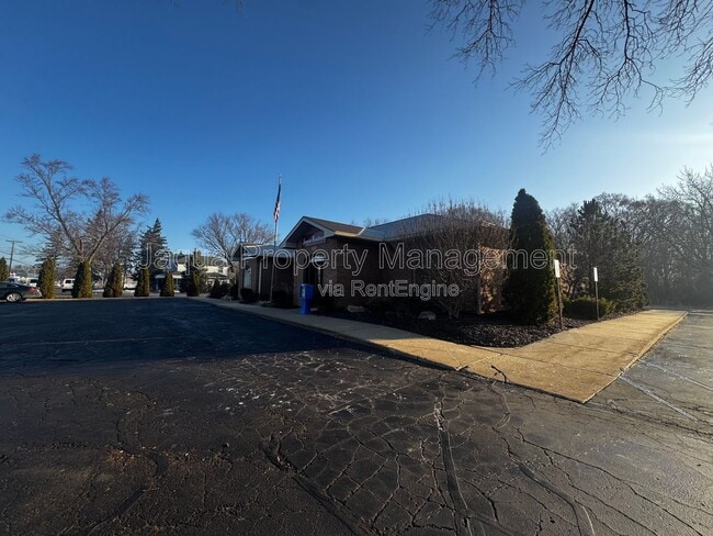 Building Photo - 4233 Red Arrow Hwy Unit B