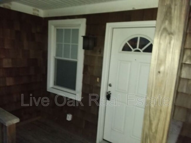 Photo - 405-23rd 1/2 23 1/2 St Unit #3