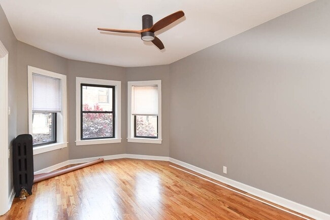 Photo - 629 W Cornelia Ave Unidad S3