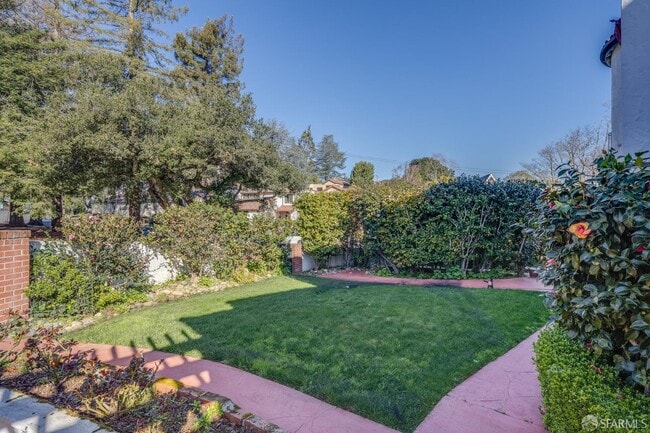 Photo - 2627 Hale Dr