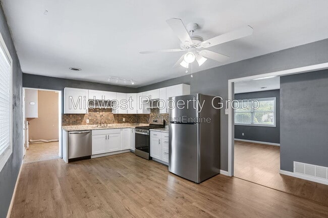 Photo - 1595 Flicker Dr
