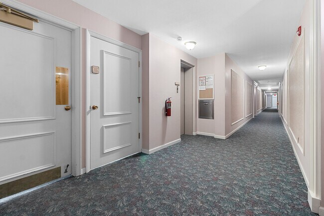 Old Orchard Luxury Apartment Homes
