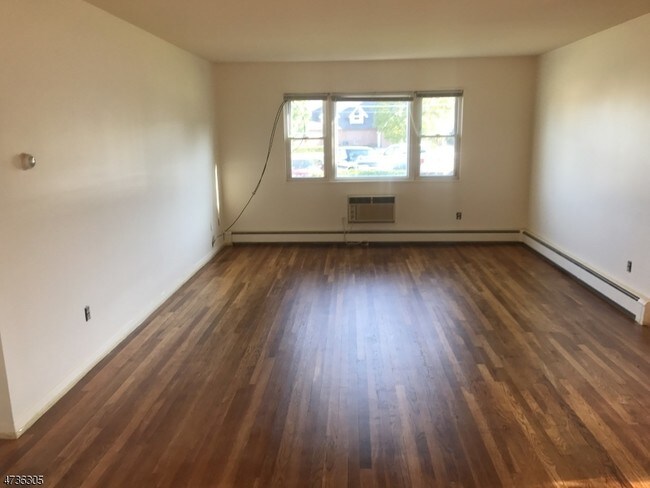 680 NJ-15 Unit 28
