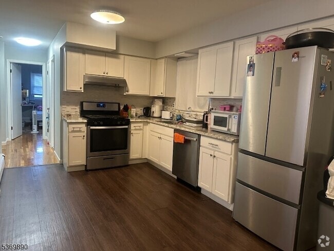 Building Photo - 171 Willard Ave Unit 2 Rental