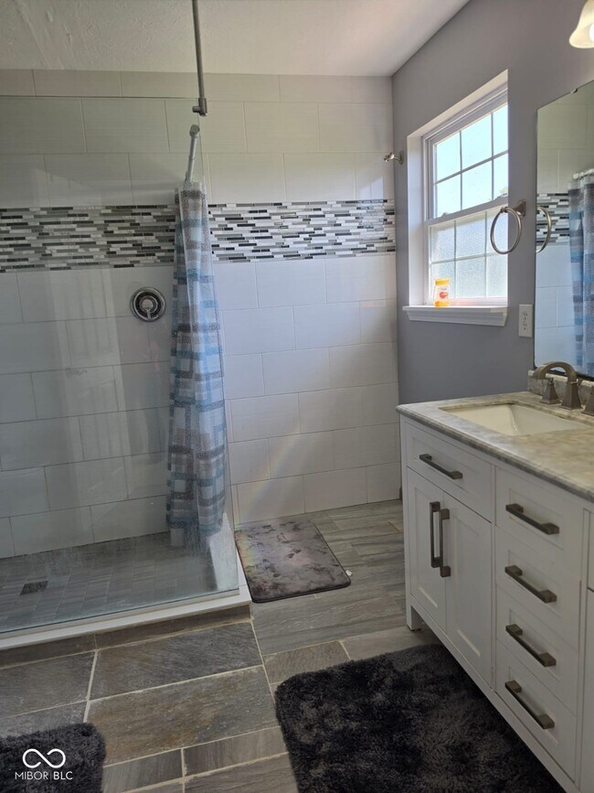 Photo - 7569 Shasta Dr