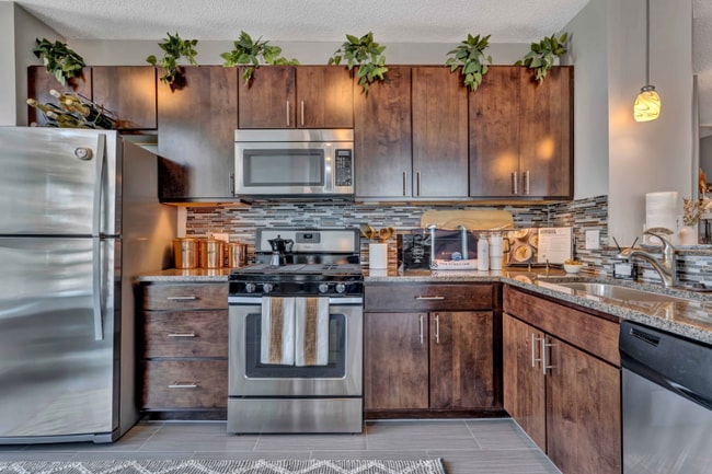 Photo - 331 E Ohio St