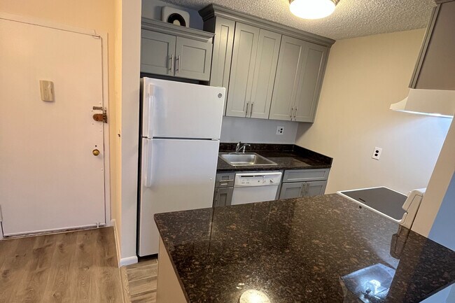 Photo - 25-40-40 Shore Blvd Unit # 5O