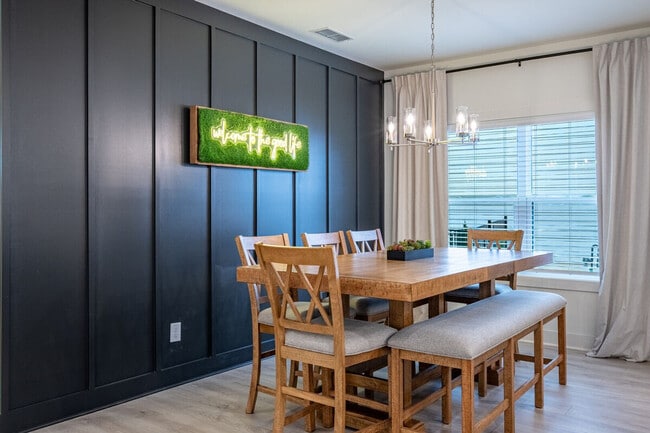 Photo - 51 Puckett Rd SE Unidad SI ID1462596P