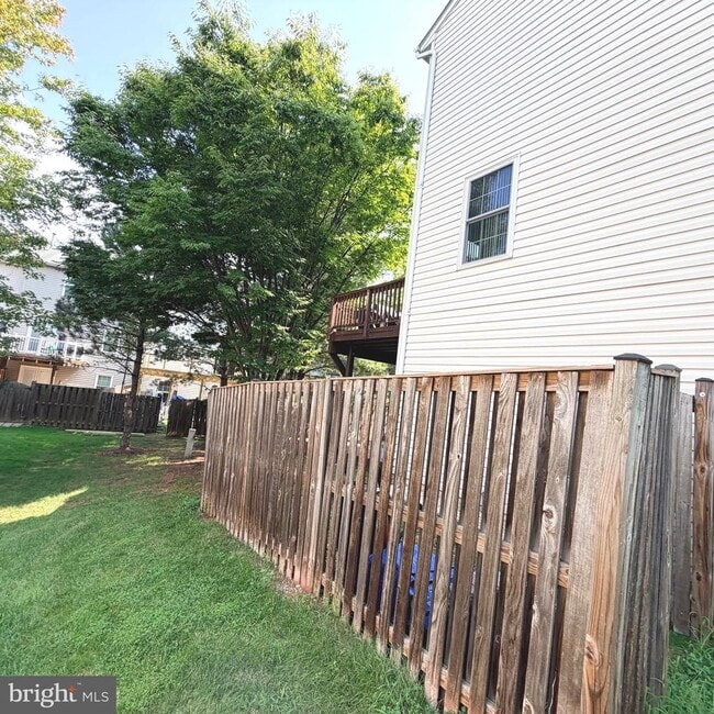 Building Photo - 43100 Sherbrooke Terrace