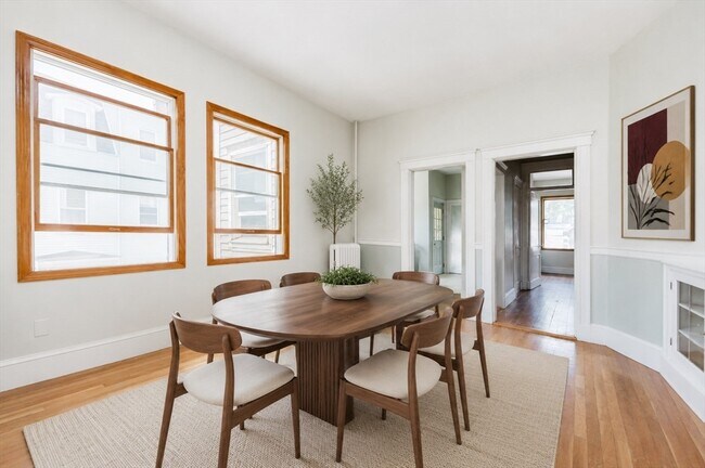 Photo - 77 Easton St Unit #2