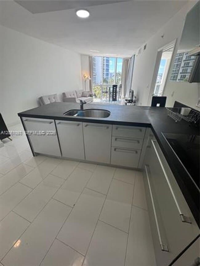 Photo - 18201 Collins Ave