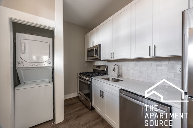 Photo - 6519 N Newgard Ave Unidad 1D