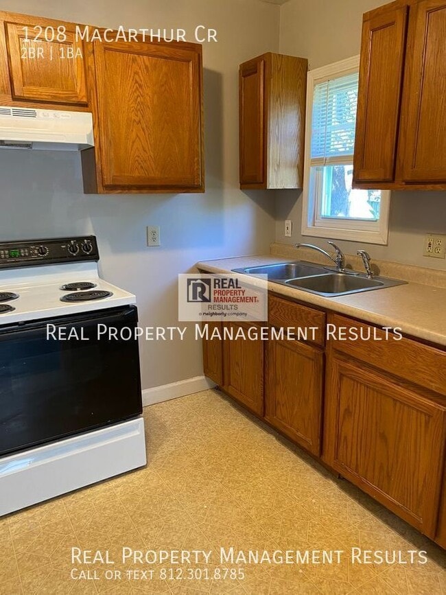 Photo - 1208 MacArthur Dr