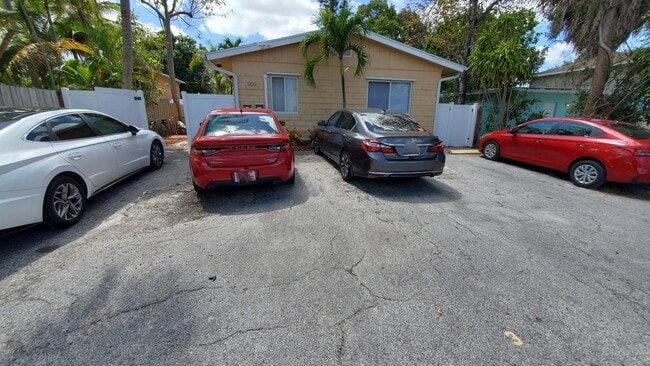 Photo - 619 SW 14th Ave Unit 4