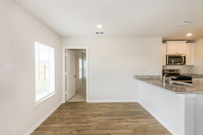 Photo - 425 Sunny Highlands Dr