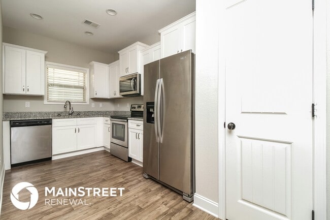 Photo - 1237 Catawba Way