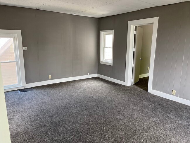 Building Photo - 605 Huffman St Unit 605 Huffman Rental