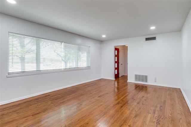 Photo - 6418 E Lovers Ln