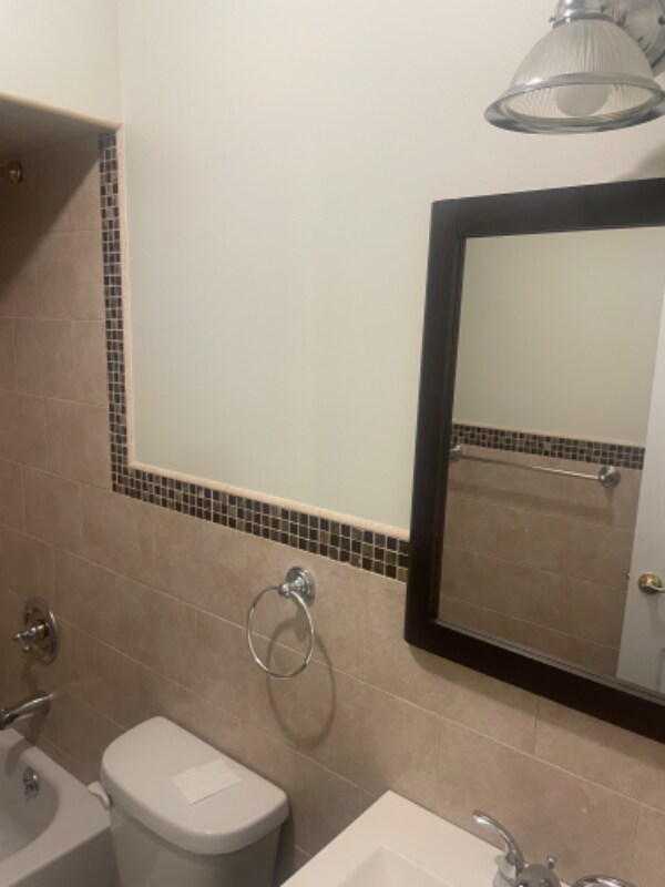 Photo - 889 Ionia Ave Unit 1B