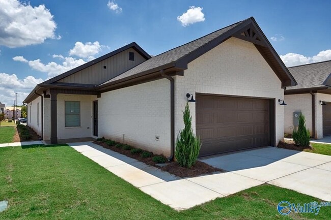 Building Photo - 10 Mountain Vis Cir