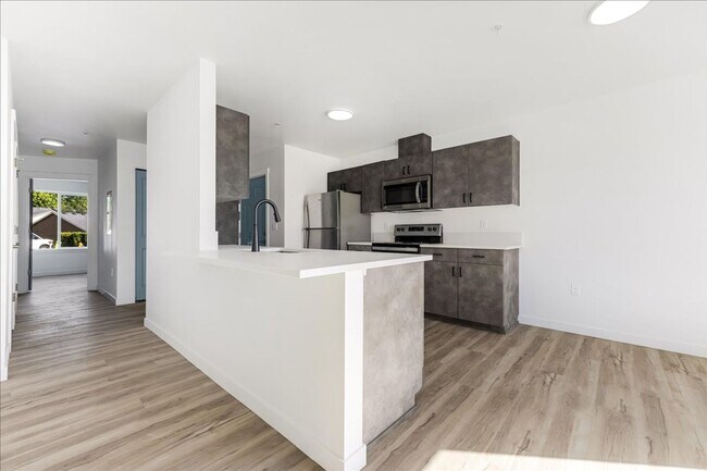 Trail Ave Apartments