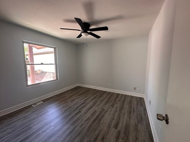 Photo - 4024 Zinfandel Way