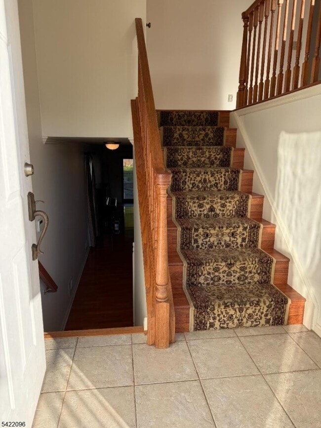 Photo - 518 Downer St