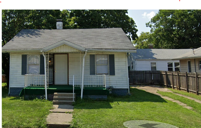 Building Photo - 519 S 19th St