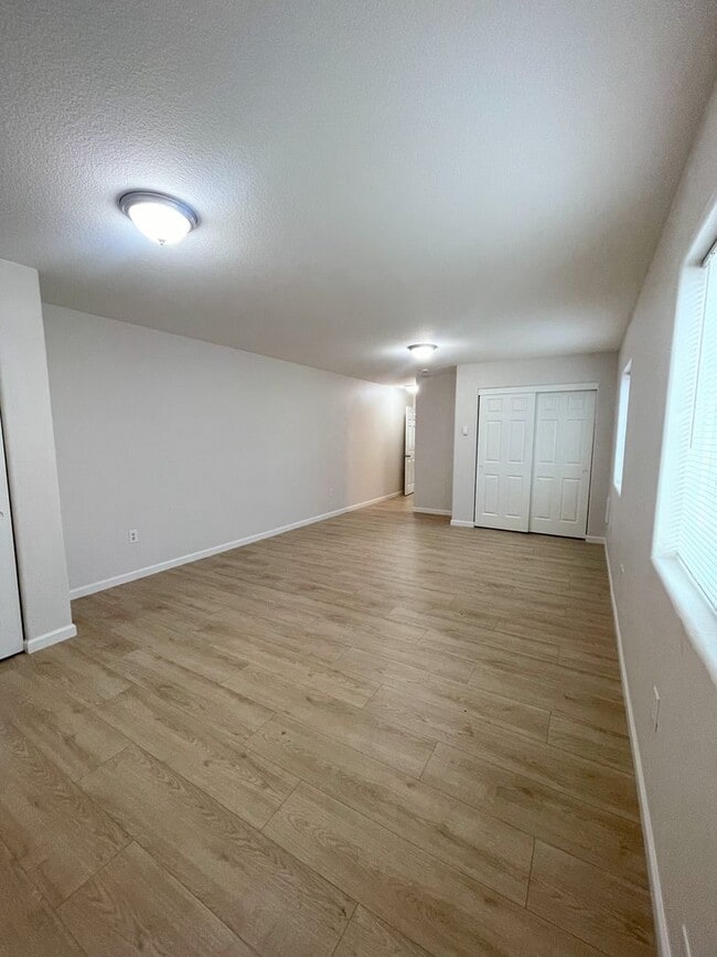 Photo - St. John's Townhome - 5 Bedroom, 2 bath Duplex Unit