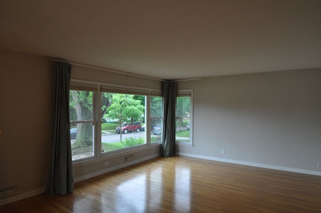 Photo - 5000 Vincent Ave S Unit 5000 Vincent Ave S