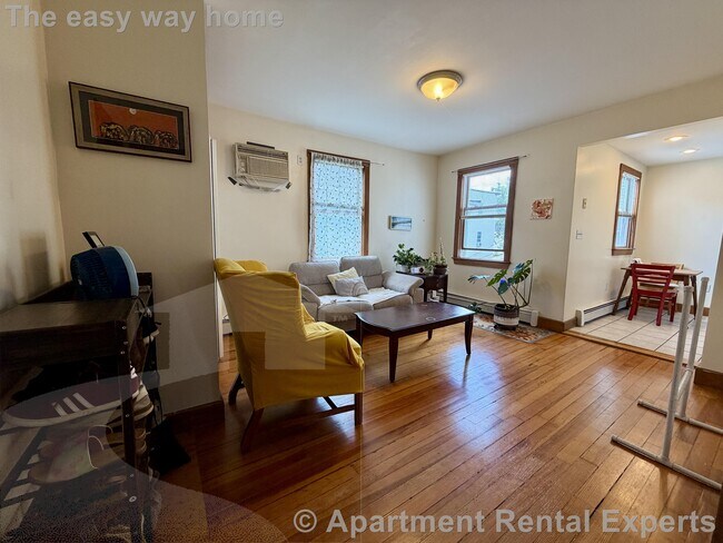 Photo - 359 Columbia St Unit #2