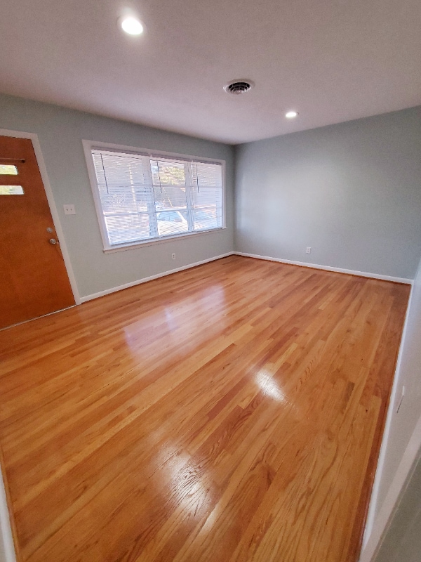 Photo - 1350 Shaw Rd