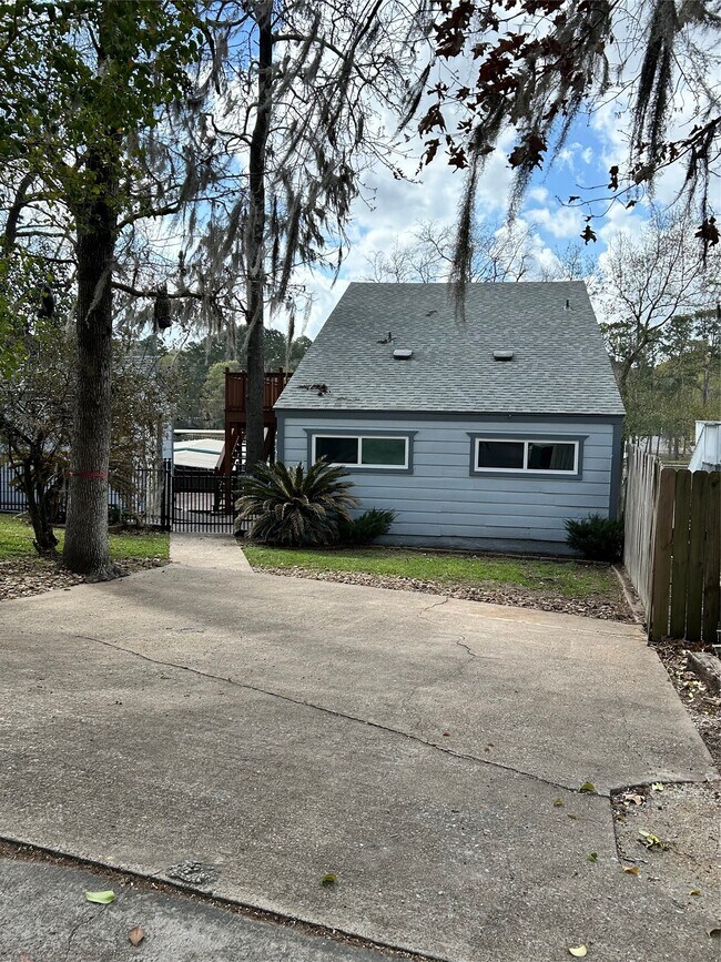 Photo - 30 Harbour Ln