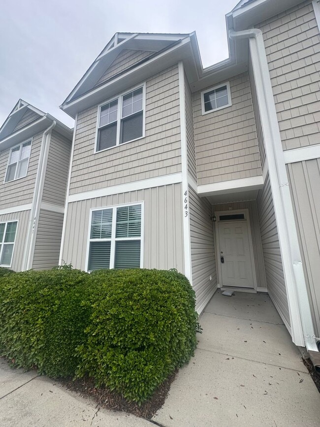 Photo - SAYLOR'S WATCH - 3 Bedroom Townhome in Monkey Junction/South Wilmington!