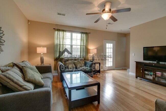 Photo - 921 Spence Enclave Ct