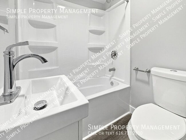 Photo - 928 Chatham St NW Unit 2