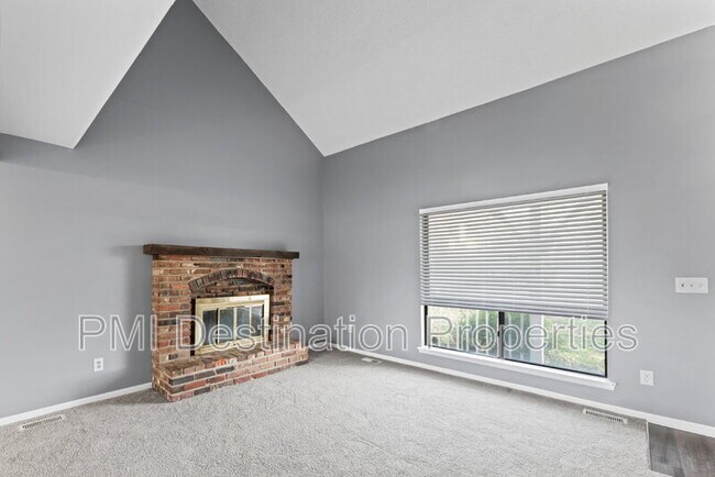 Photo - 10181 W 84th St