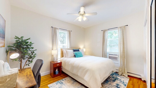 Photo - 24 Hews St Unit 1