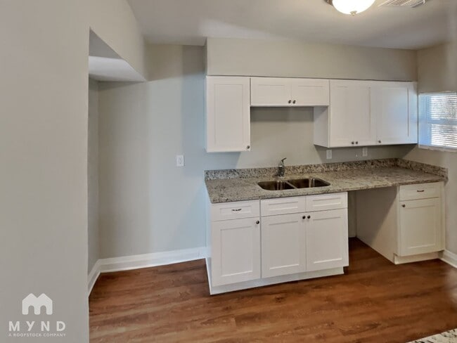 Photo - 3914 Kerwood Ave