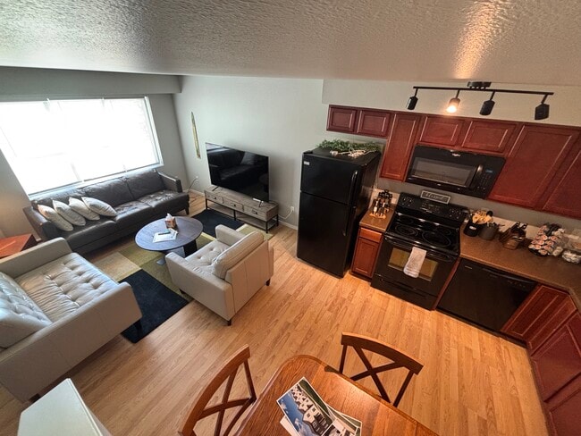 Kitchen - Bison Run Rentals
