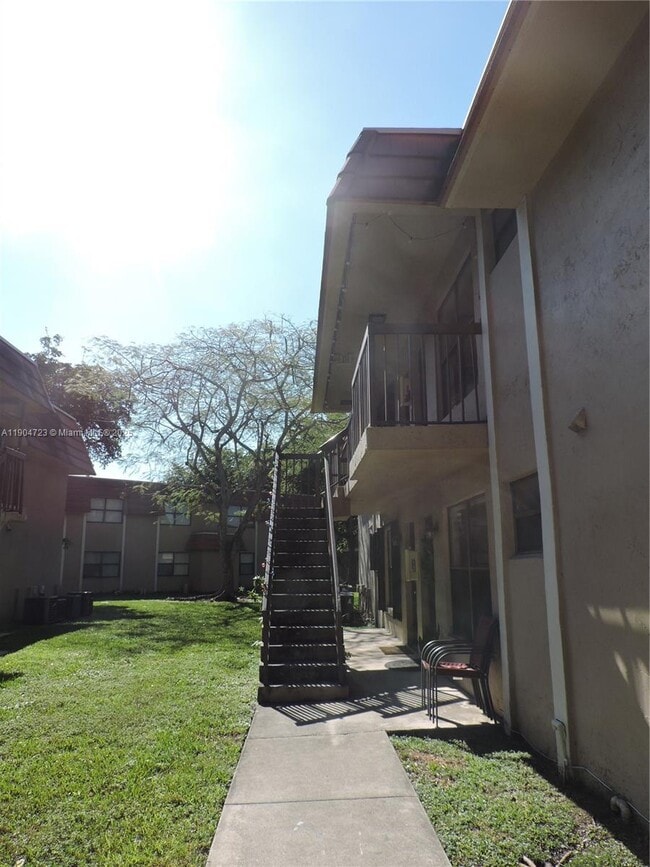 Photo - 14867 SW 104th St Unidad 24-21