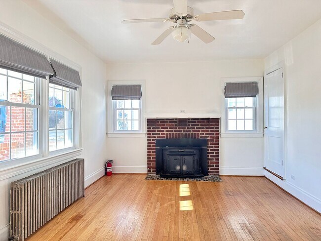 Photo - 122 Summit St