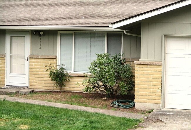 Building Photo - 7006 35th St W Rental