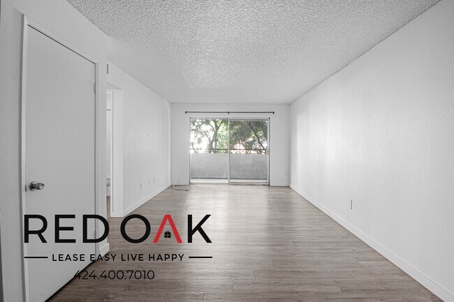 Photo - 11817 Victory Blvd Unit 111