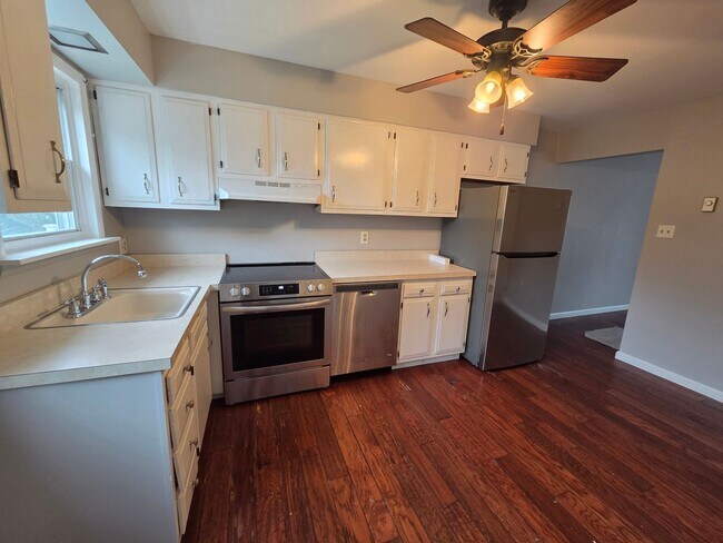 Photo - 5657 Wood Ln